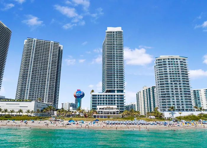 Stunning Condo 2/2 At Hyde Beachresort Beach Front